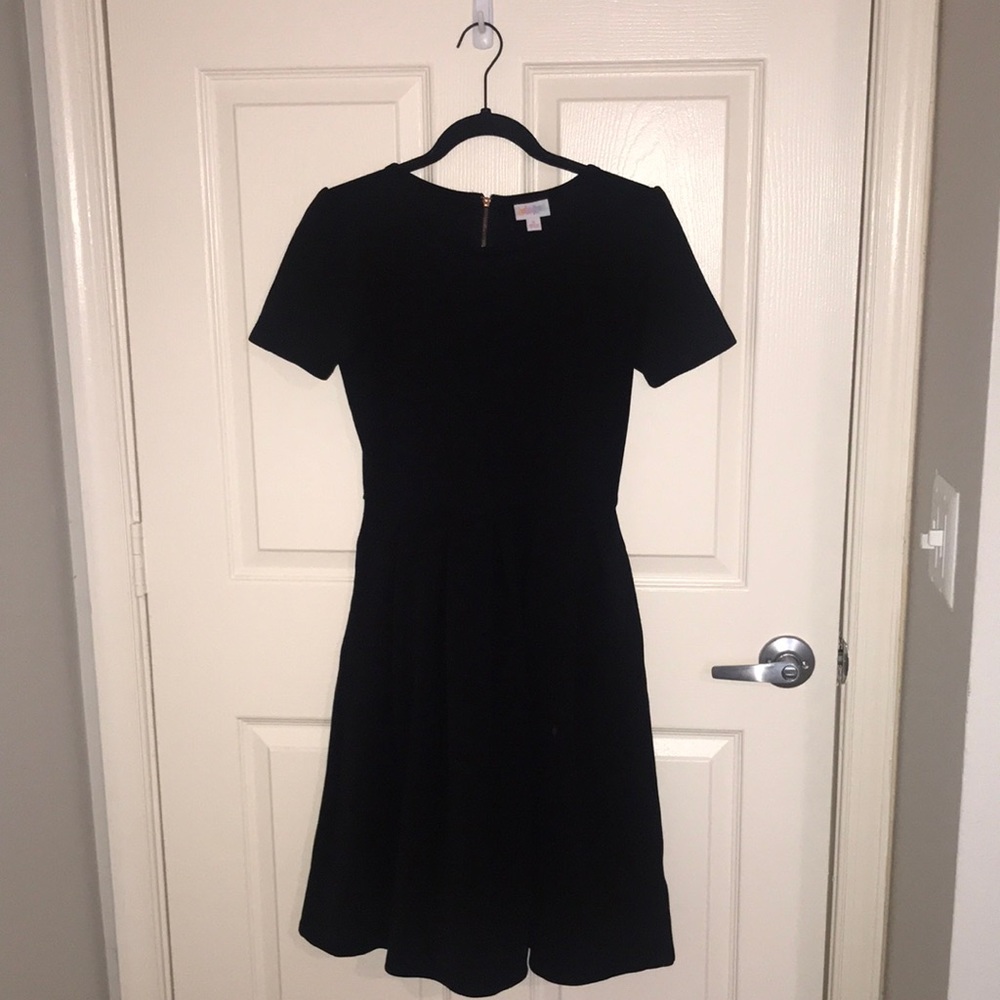 Solid black LuLaRoe size small Amelia dress